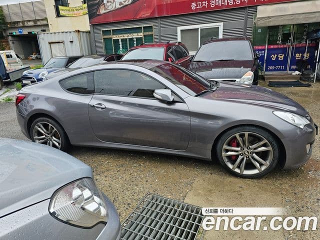 Hyundai Genesis купе 200 турбо P, 2009 11
