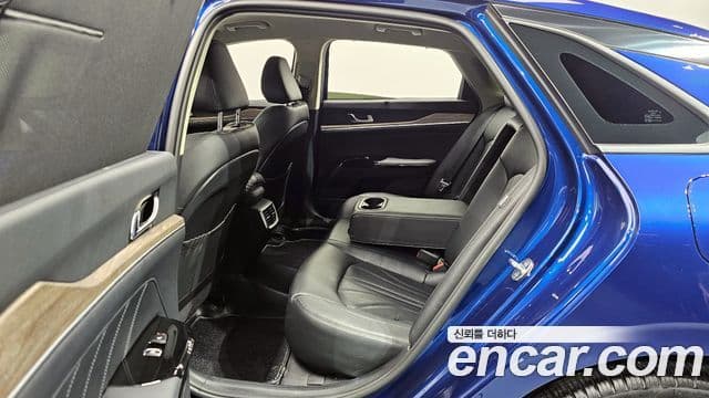 Kia K5 3세대 Signature, 2023 12