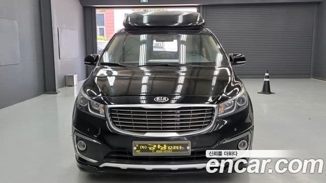 Kia All New Carnival Prestige, 2015 3
