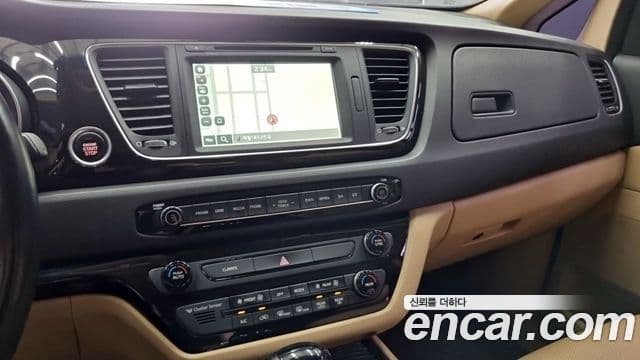 Kia All New Carnival Prestige, 2015 14