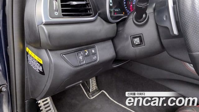 Genesis G70 Sport пакет, 2018 17