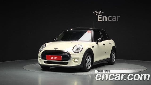 Mini Cooper D 3세대, 2015 1