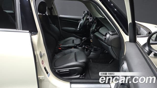 Mini Cooper D 3세대, 2015 10