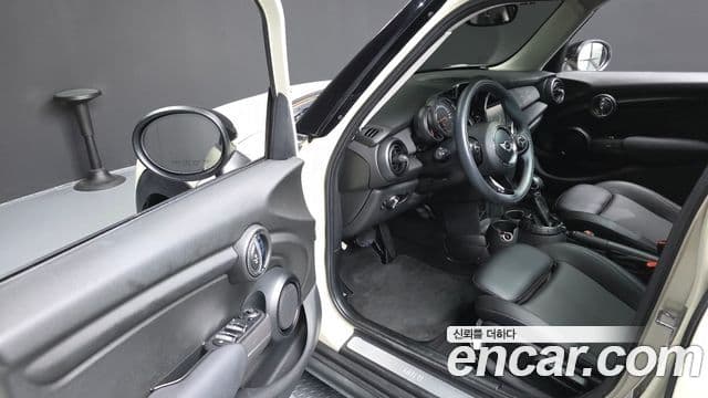 Mini Cooper D 3세대, 2015 11