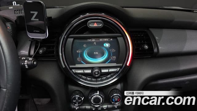 Mini Cooper D 3세대, 2015 14