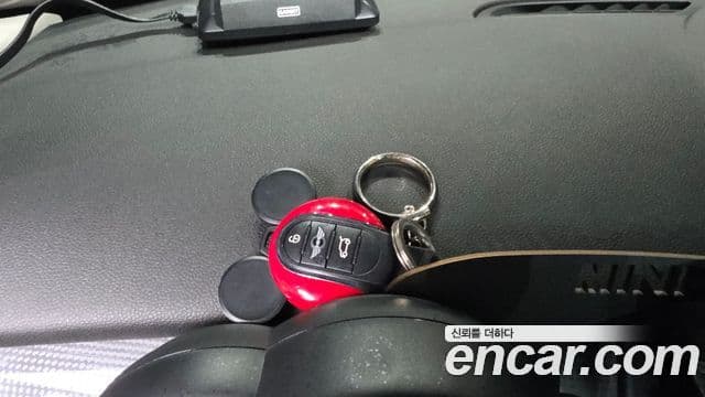 Mini Cooper D 3세대, 2015 17