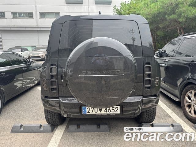 Land Rover Defender (L663) 90 D250 SE, 2023 4