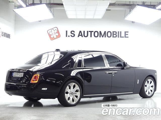 Rolls-Royce 팬텀 6.7 EWB V12, 2023 2