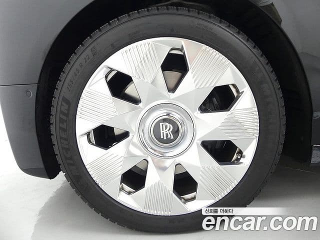 Rolls-Royce 팬텀 6.7 EWB V12, 2023 все фото