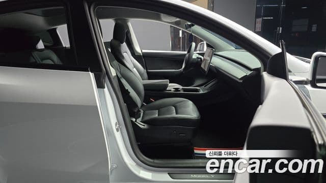 Tesla модель Y Long Range, 2022 10