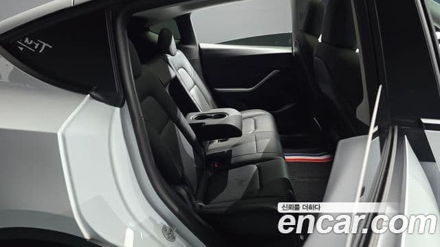 Tesla модель Y Long Range, 2022 12