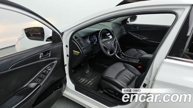 Hyundai YF Sonata Prime, 2012 11