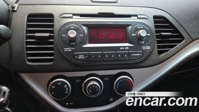 Kia All New Morning Deluxe Trendy, 2014 12