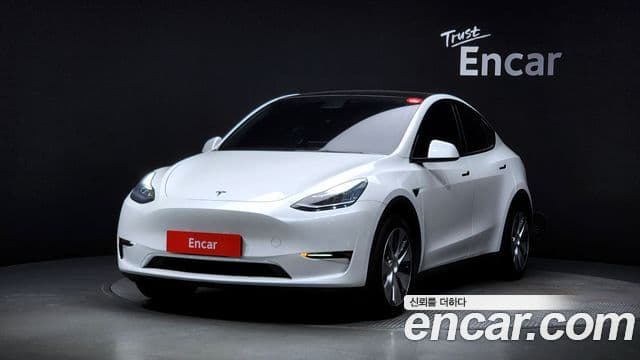Tesla модель Y Standard Range RWD, 2021 1