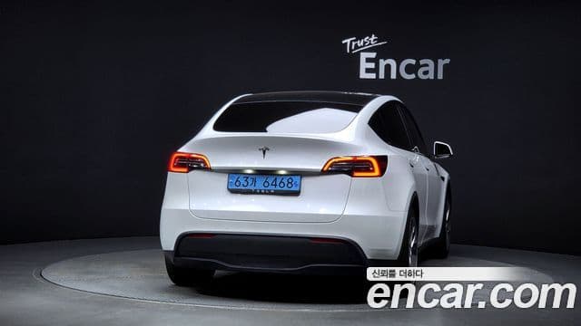 Tesla модель Y Standard Range RWD, 2021 4