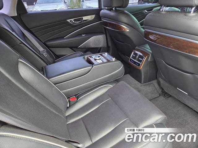 Kia The / новый K9, 2019 7