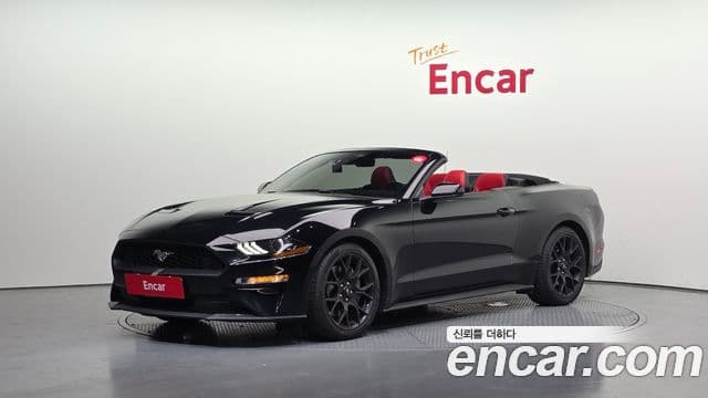 Ford Mustang кабриолет, 2023 1