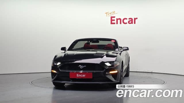 Ford Mustang кабриолет, 2023 3