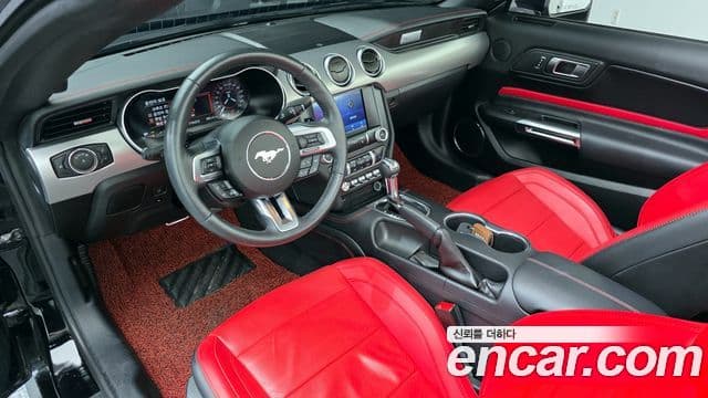 Ford Mustang кабриолет, 2023 7