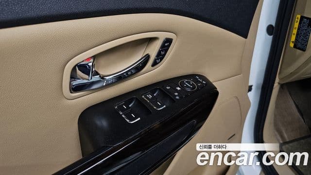 Kia The / новый New Carnival President, 2019 17