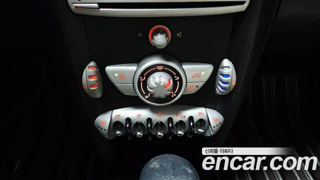 Mini Cooper кабриолет 2세대, 2009 15