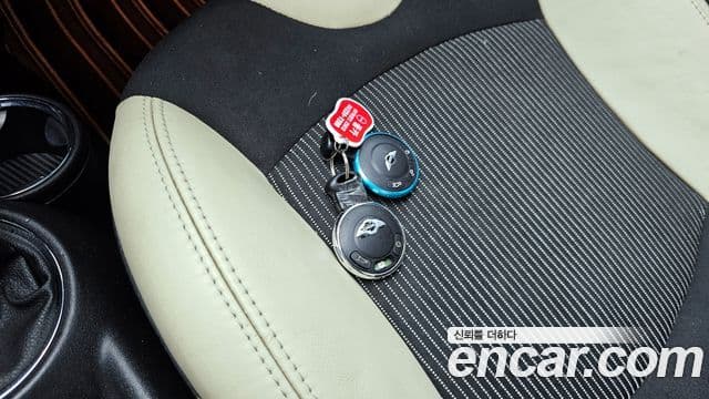 Mini Cooper кабриолет 2세대, 2009 17