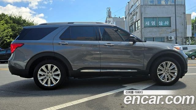 Ford Explorer 6세대 2.3 Limited 4WD, 2022 3
