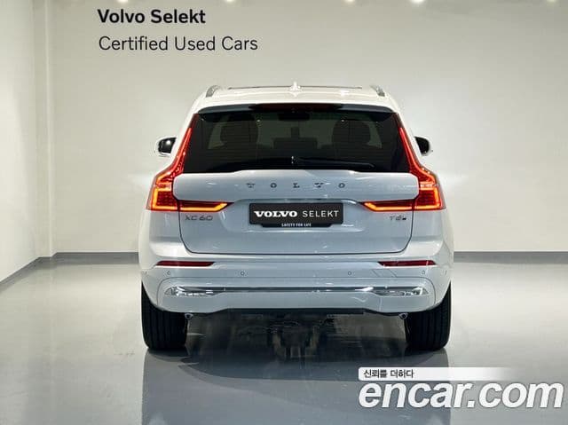 Volvo XC60 2세대 T8 Ultra Bright, 2025 4