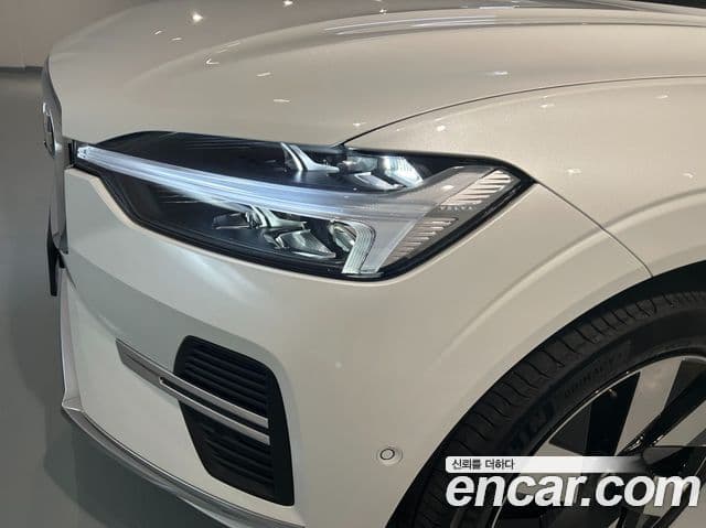 Volvo XC60 2세대 T8 Ultra Bright, 2025 14