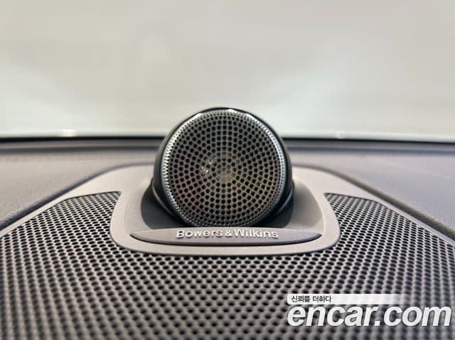 Volvo XC60 2세대 T8 Ultra Bright, 2025 15