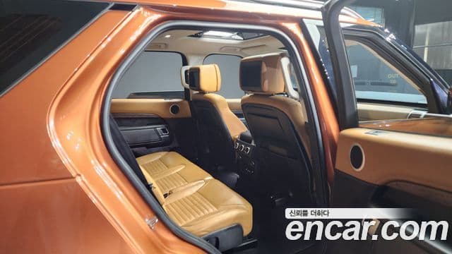 Land Rover Discovery 5 Luxury, 2018 12