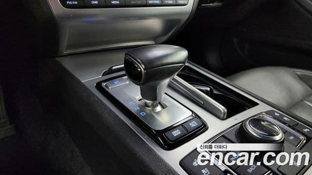 Genesis G80 Premium Luxury, 2018 9