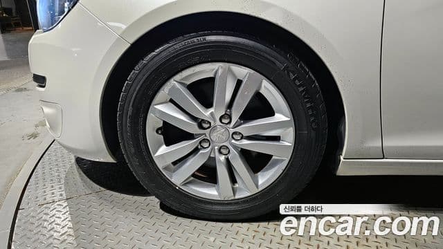 Peugeot 308 2세대 2.0 BlueHDi Active, 2014 все фото