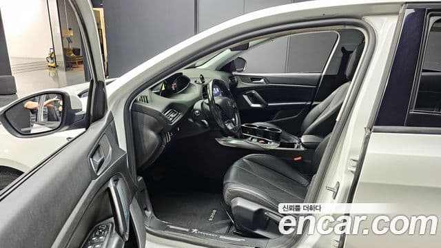 Peugeot 308 2세대 2.0 BlueHDi Active, 2014 10