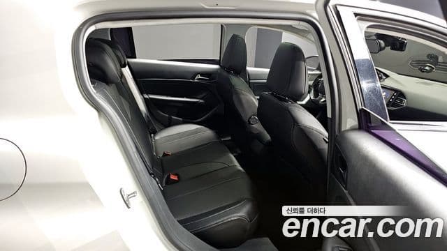Peugeot 308 2세대 2.0 BlueHDi Active, 2014 12