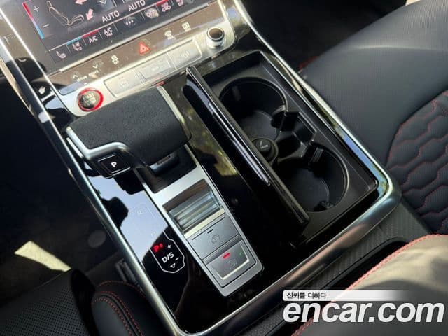 Audi RSQ8 (4M) 4.0 TFSI Quattro performance, 2025 10