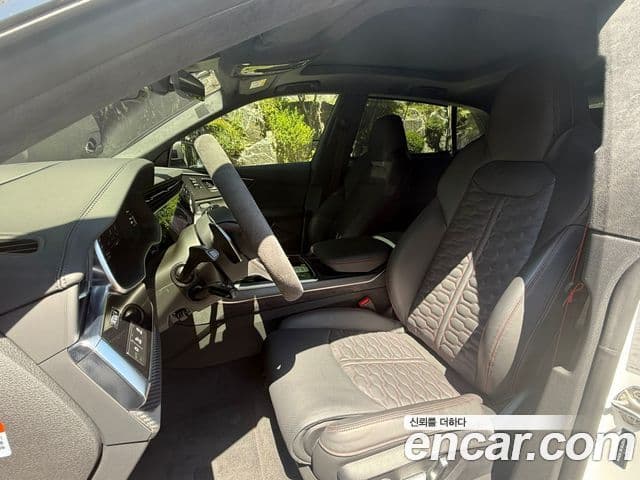 Audi RSQ8 (4M) 4.0 TFSI Quattro performance, 2025 13