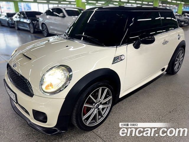 Mini Cooper S 2세대, 2010 1