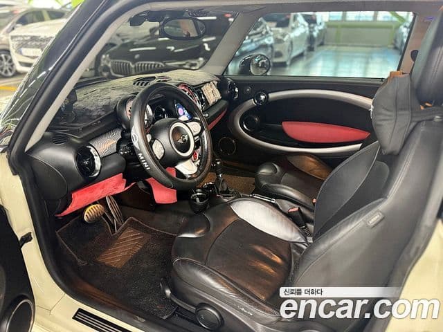 Mini Cooper S 2세대, 2010 11