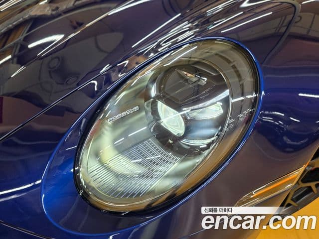 Porsche 911 (992) Carrera 4 GTS кабриолет, 2024 8