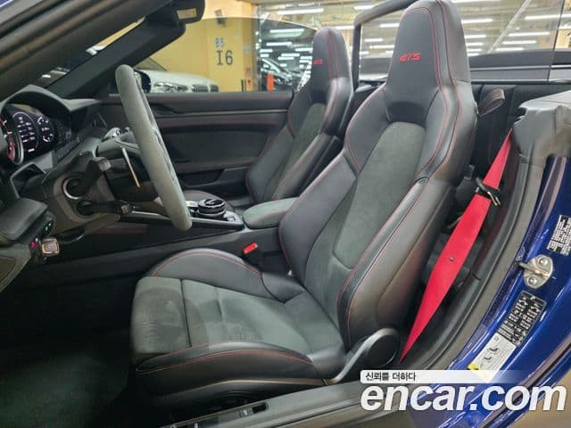 Porsche 911 (992) Carrera 4 GTS кабриолет, 2024 11