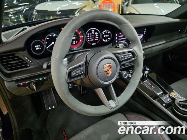 Porsche 911 (992) Carrera 4 GTS кабриолет, 2024 12
