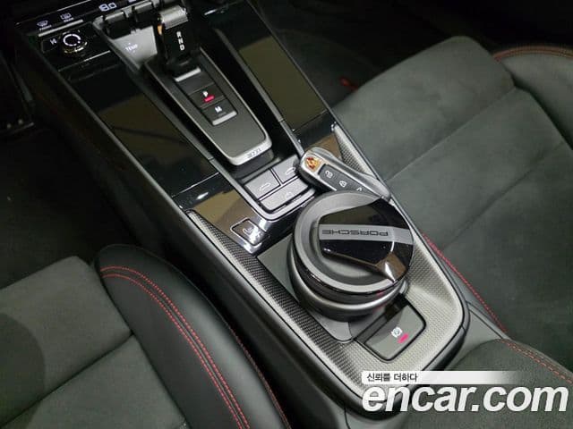 Porsche 911 (992) Carrera 4 GTS кабриолет, 2024 14