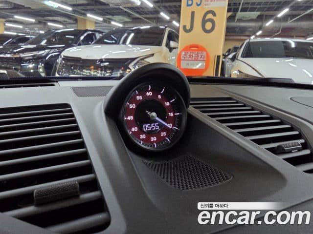 Porsche 911 (992) Carrera 4 GTS кабриолет, 2024 18