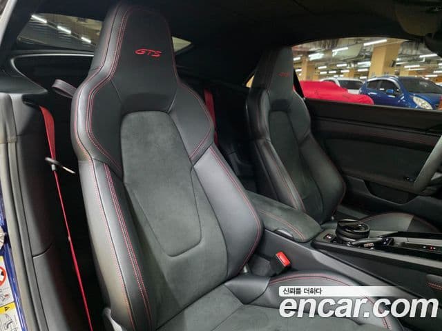 Porsche 911 (992) Carrera 4 GTS кабриолет, 2024 19