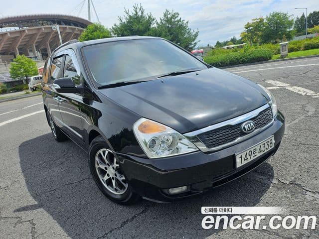 Kia Carnival R Premium, 2013 3