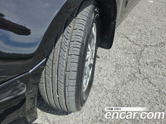 Kia Carnival R Premium, 2013 17