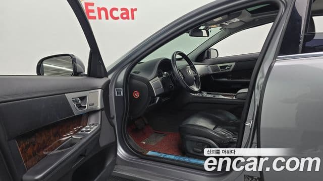 Jaguar New XF X250, 2013 10