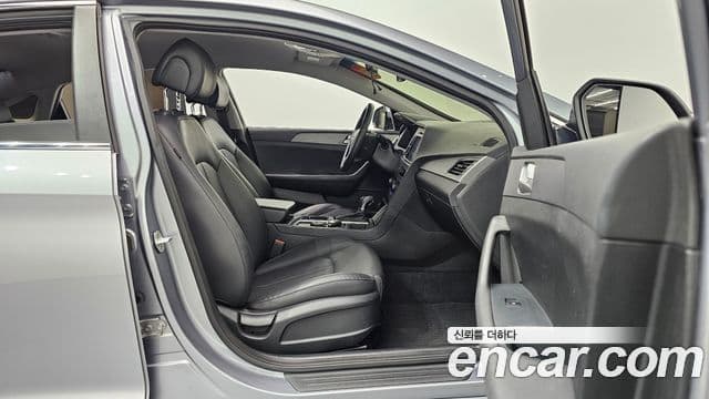 Hyundai LF Sonata Modern, 2016 11