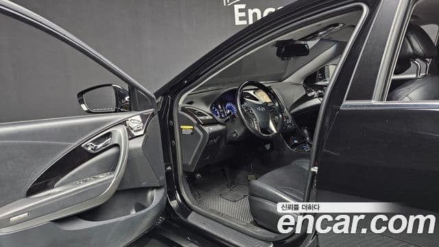 Hyundai Grandeur HG Modern, 2014 10